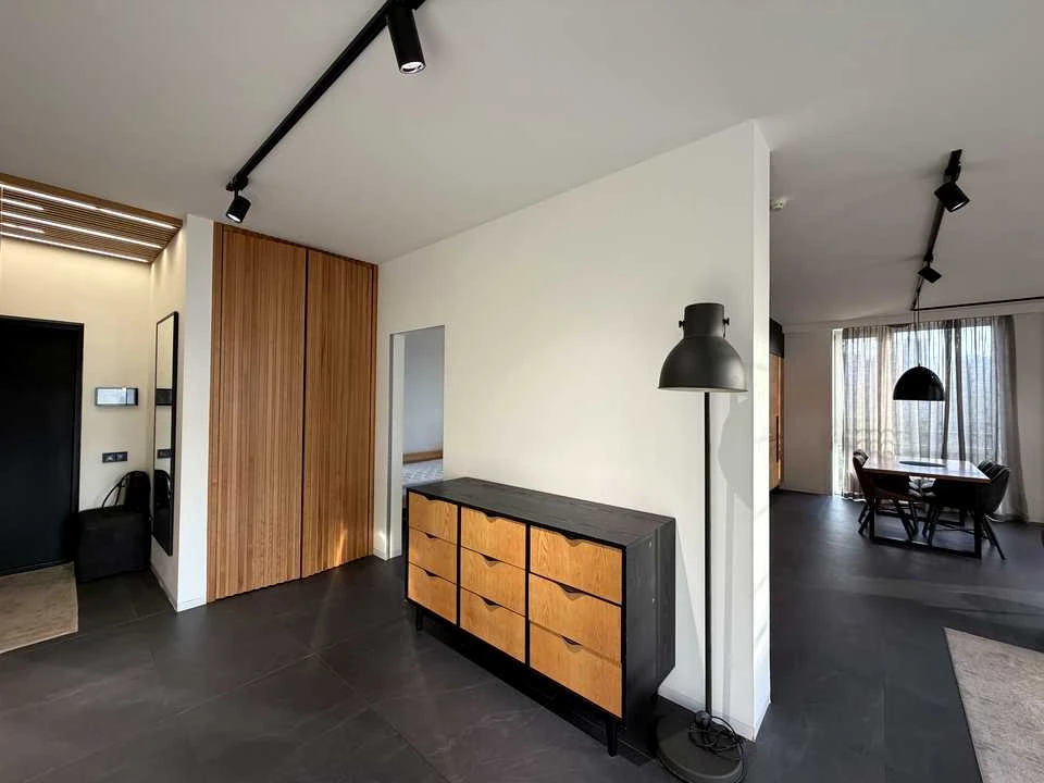 Apartment. Дніprovs'ka naberezhna vul.
