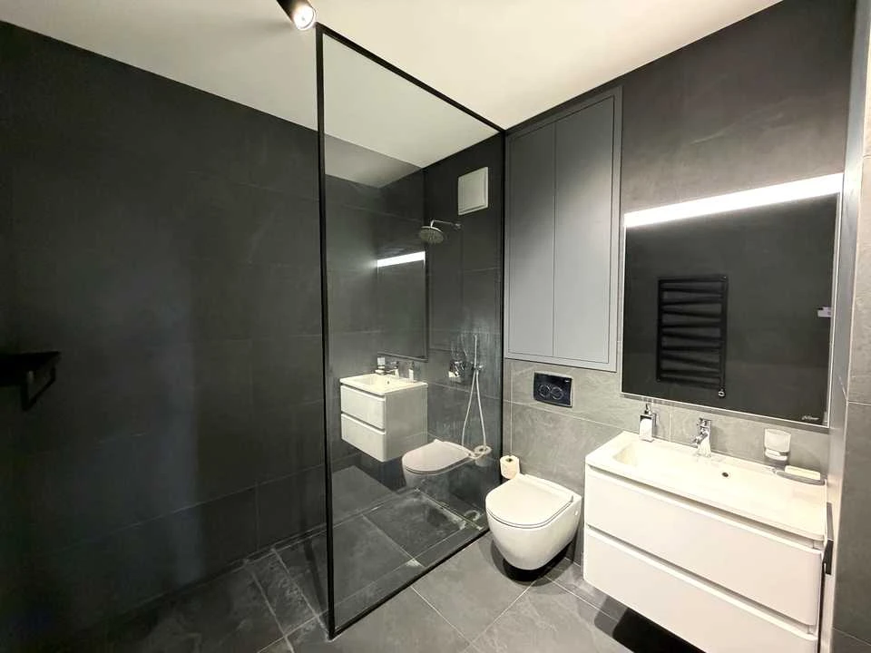 Apartment. Дніprovs'ka naberezhna vul.
