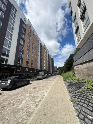 Sale of a 3-bedroom apartment in the "New Life" residential complex, Malogolos Street