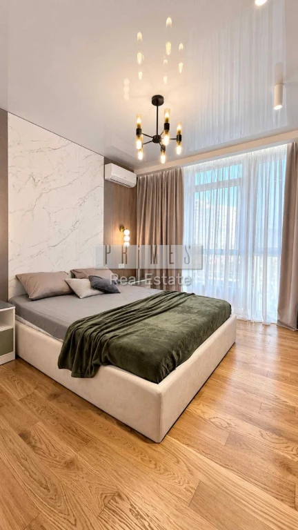 For Sale! Bargain! 2-bedroom apartment 51 sq m in French Quarter
