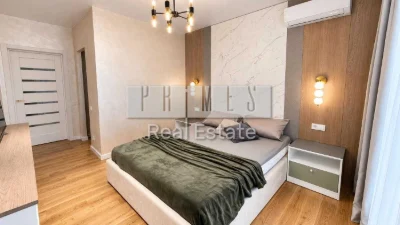 For Sale! Bargain! 2-bedroom apartment 51 sq m in French Quarter