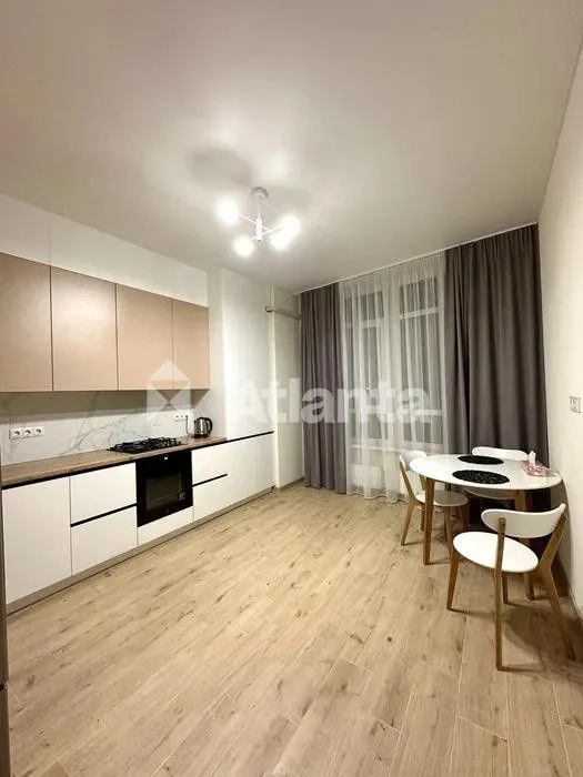 2-bedroom apartment in Italys Quarter, Obolon