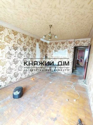 No commission!! For sale 3-room apartment, first house on