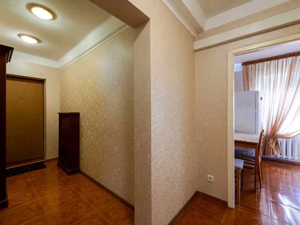 Квартира. Київ, Русанівський бульв.