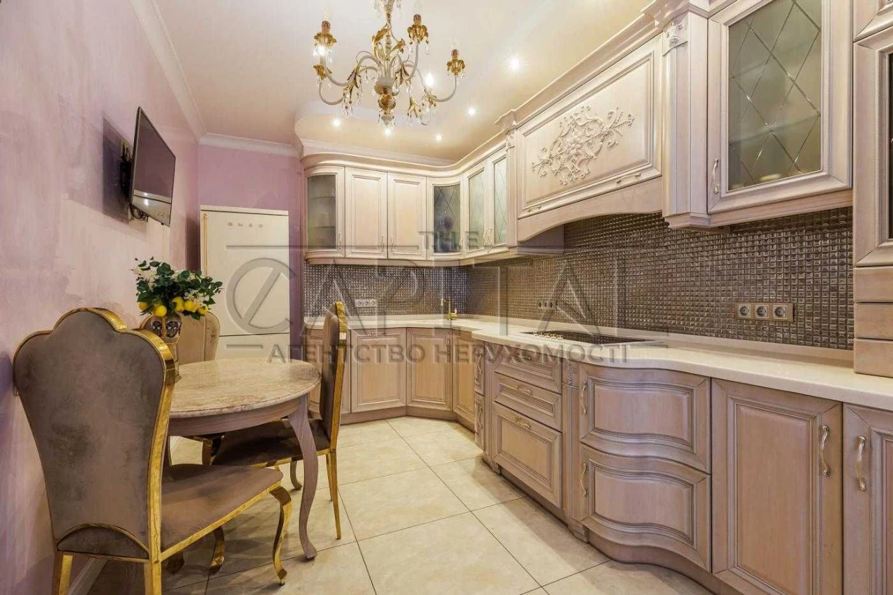 3-room apartment for sale in residential complex "Olymp" on Holosiivsky Prospect, 68