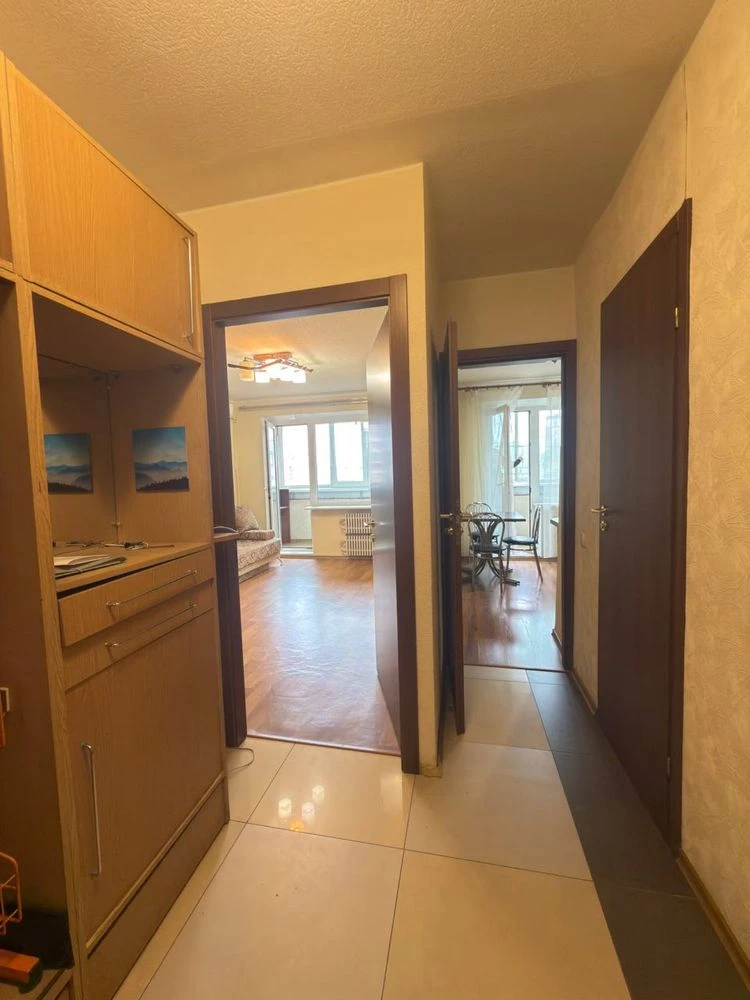 For sale 1-bedroom apartment on Minina Street, 1. Near Polya Avenue.