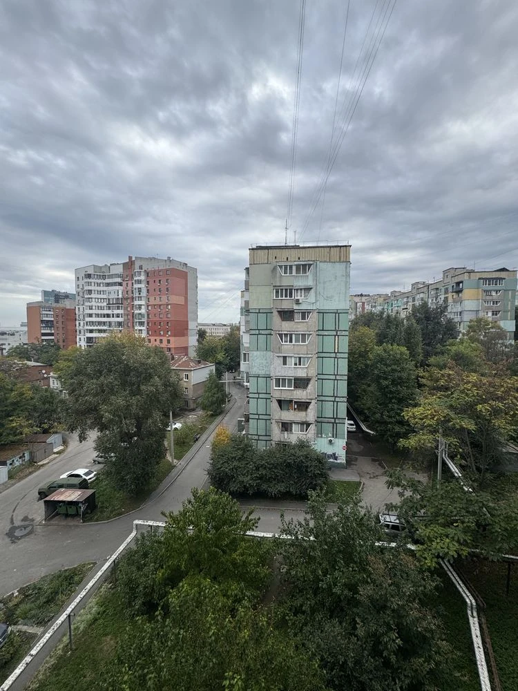 For sale 1-bedroom apartment on Minina Street, 1. Near Polya Avenue.