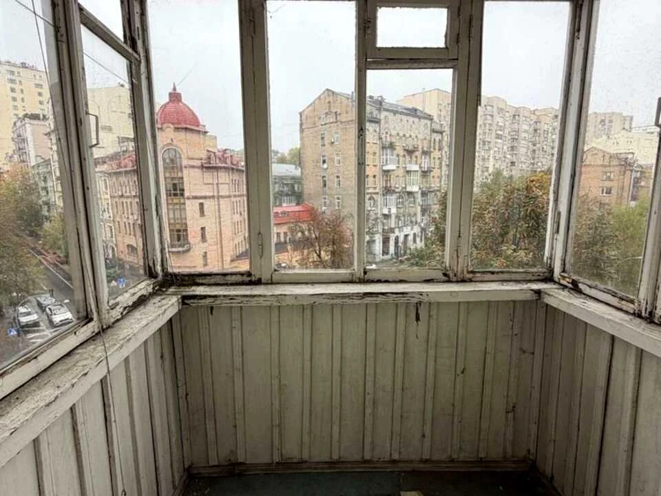 Квартира. Київ, Богдана Хмельницького вул.