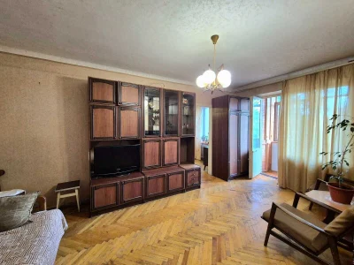 No commission. Two-room apartment on Darnytska Square. Second floor. Brick.