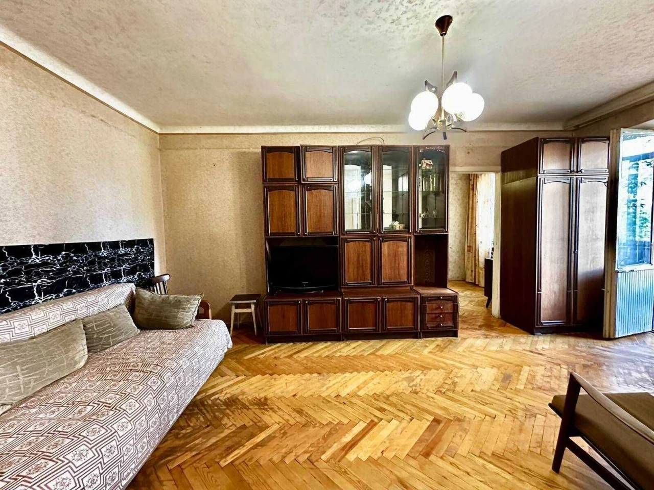 No commission. Two-room apartment on Darnytska Square. Second floor. Brick.