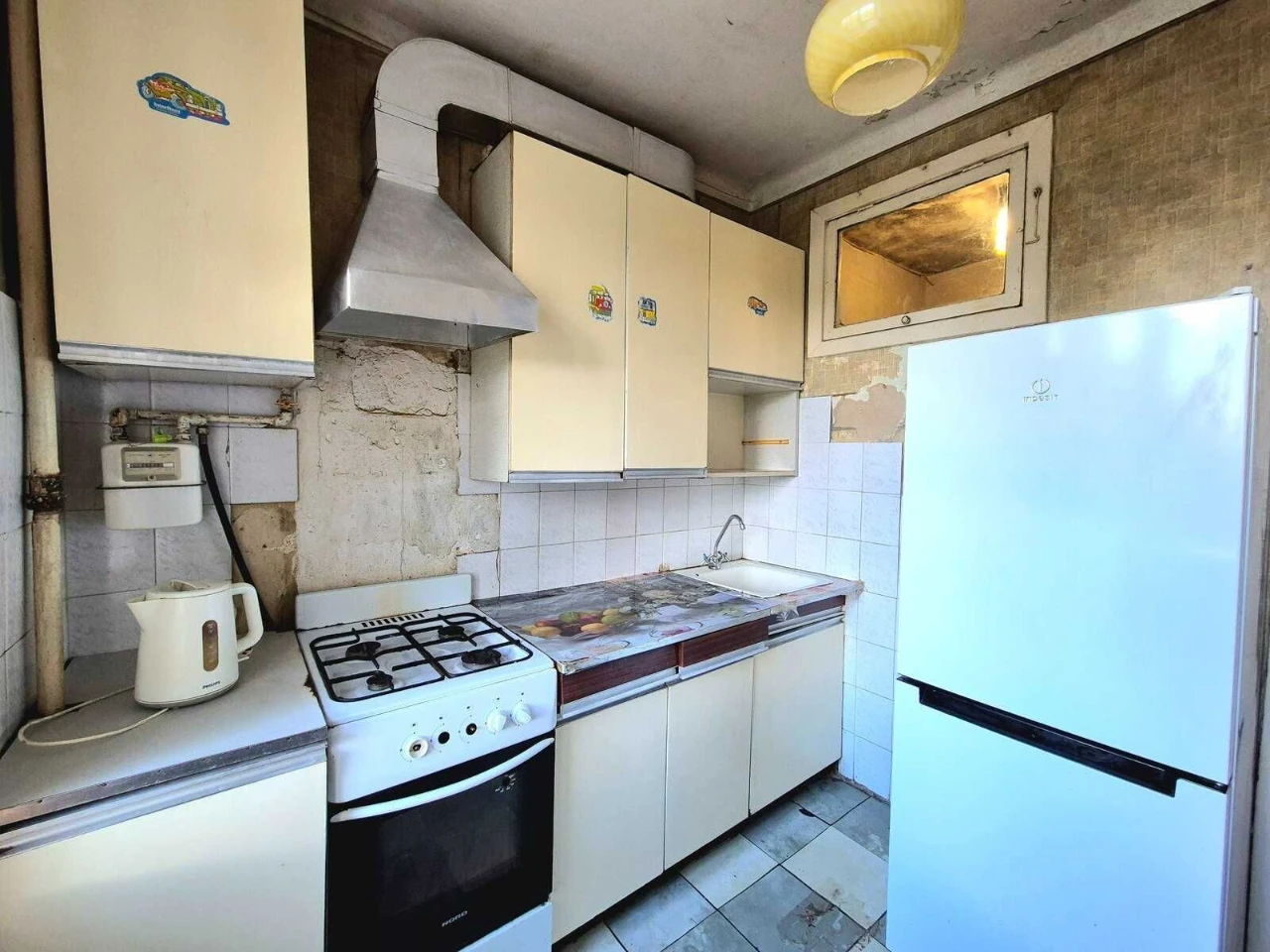 No commission. Two-room apartment on Darnytska Square. Second floor. Brick.