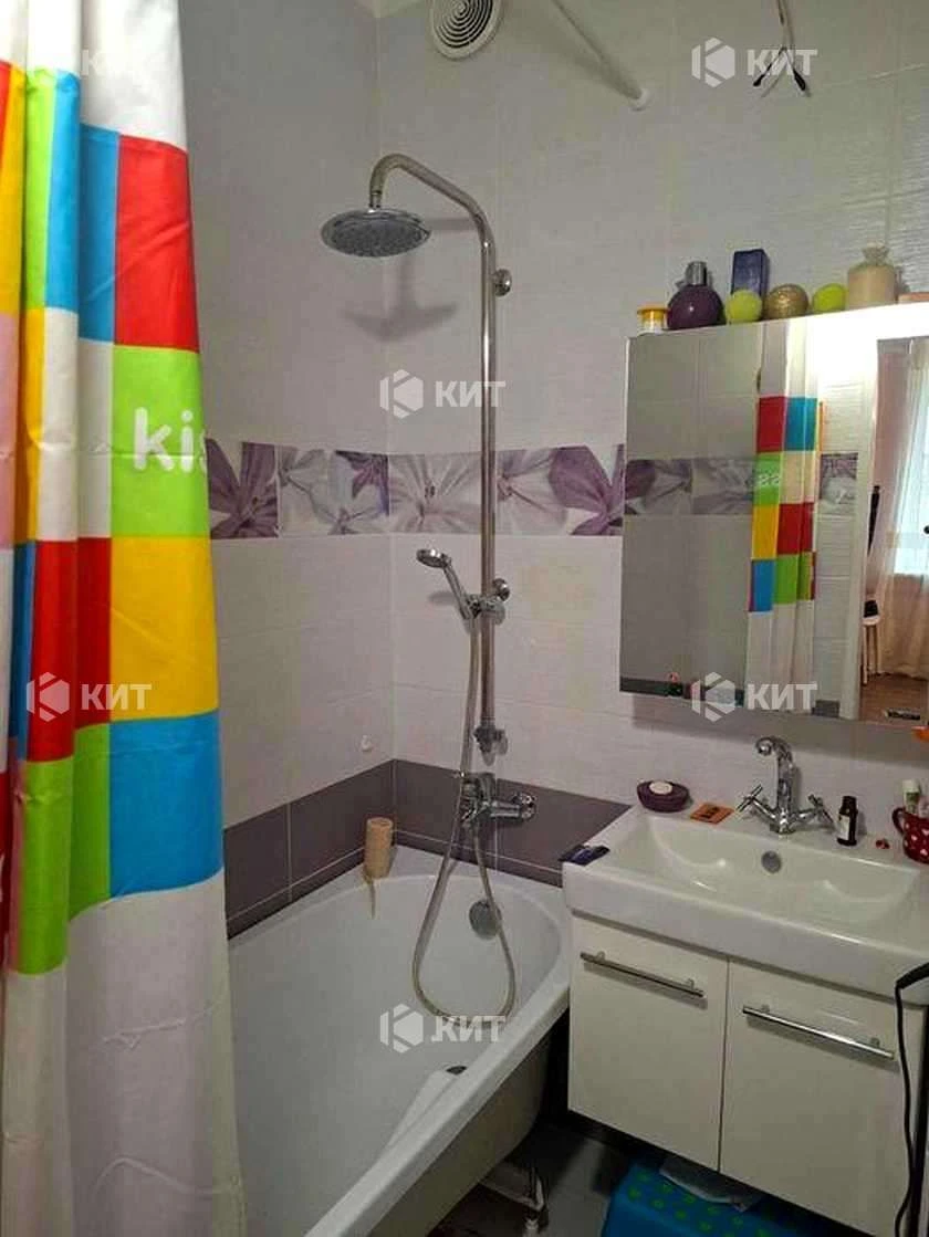 2к. 55м2 Центр, м. Университет, Данилевского ул. 38 - Продажа