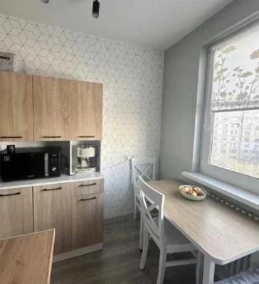 Продам 2х комн квартиру с капремонтом по пр Ландау, 5/9