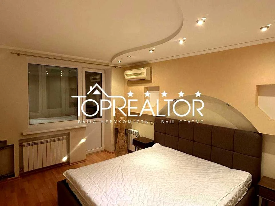 Apartment. Metrobudivnykiv Street, Kharkiv