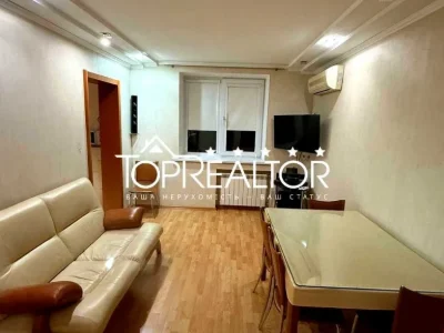 Apartment. Metrobudivnykiv Street, Kharkiv