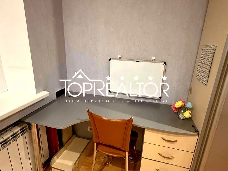 Apartment. Metrobudivnykiv Street, Kharkiv