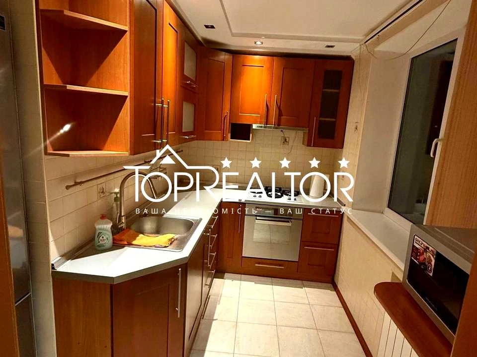 Apartment. Metrobudivnykiv Street, Kharkiv