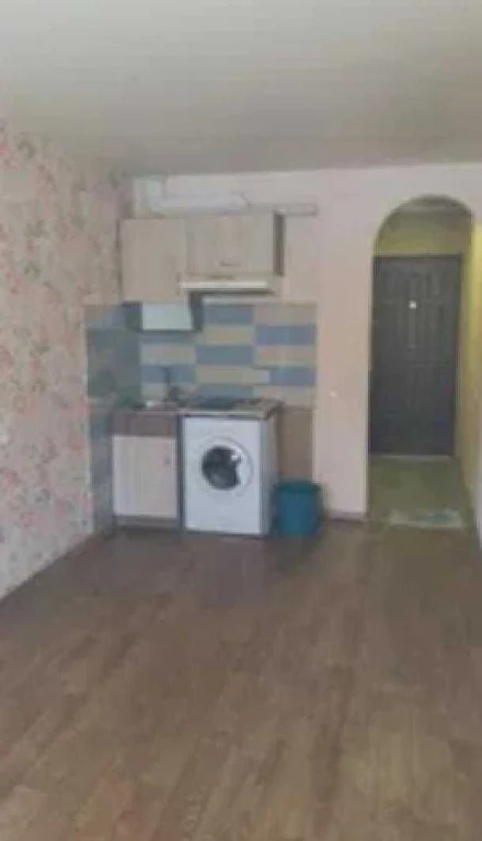 Продам 1 комн гостинку 2/5  Одесская пер Зерновой
