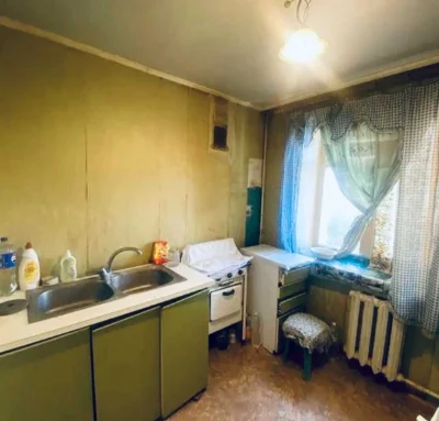 Квартира, 5 м, метро "Дворец Спорта", Нові будинки, бульвар Танкопія