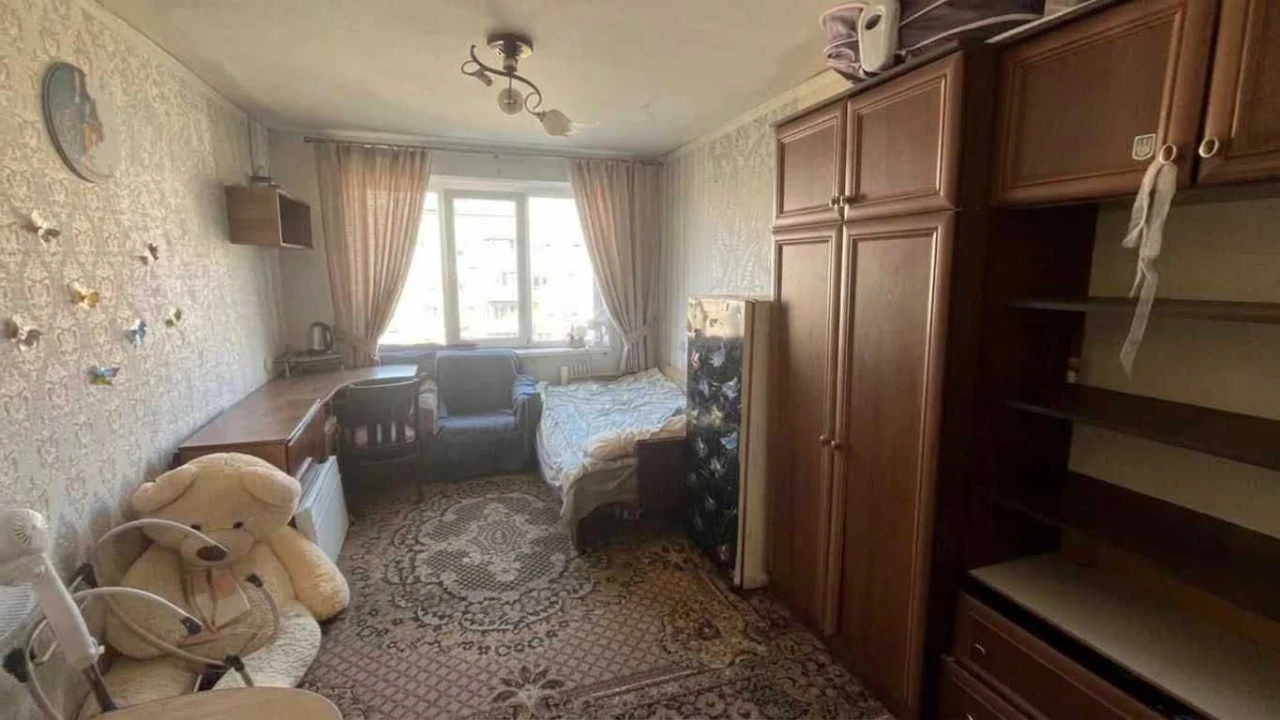 For Sale - Privately Owned Room - 22.3 sq m in a Family Dormitory