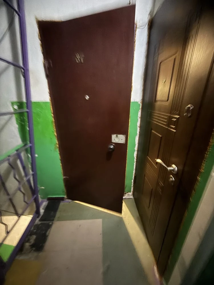Продається 3-кімнатна квартира 57 м² під ремонт, район Ж/Д вокзалу, цегла