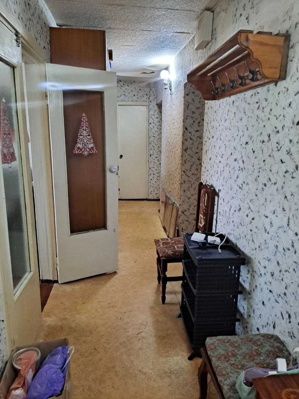 Selling 4-room apartment in the center of Pervomaisk