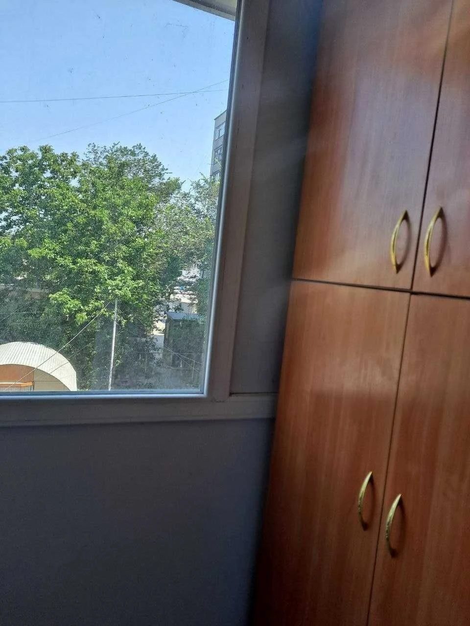 Selling 4-room apartment in the center of Pervomaisk