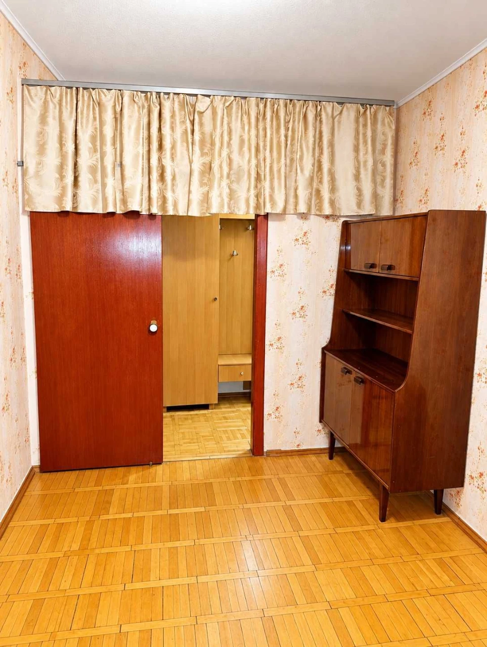 Продам 3-кім квартиру м. Буча вул. Склозаводська, заг. 60 м2