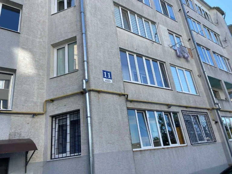 Sale, exchange, 2-year installment, 3-room apartment.