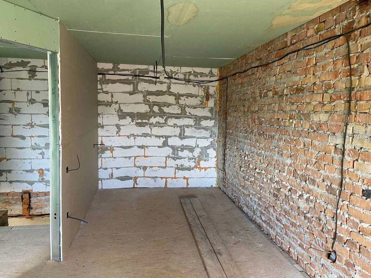 Продаж, обмін, 2 роки розтермінування, 3-ккім. квартири.
