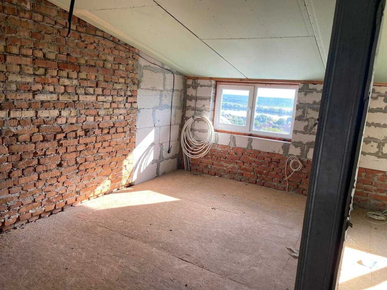 Продаж, обмін, 2 роки розтермінування, 3-ккім. квартири.