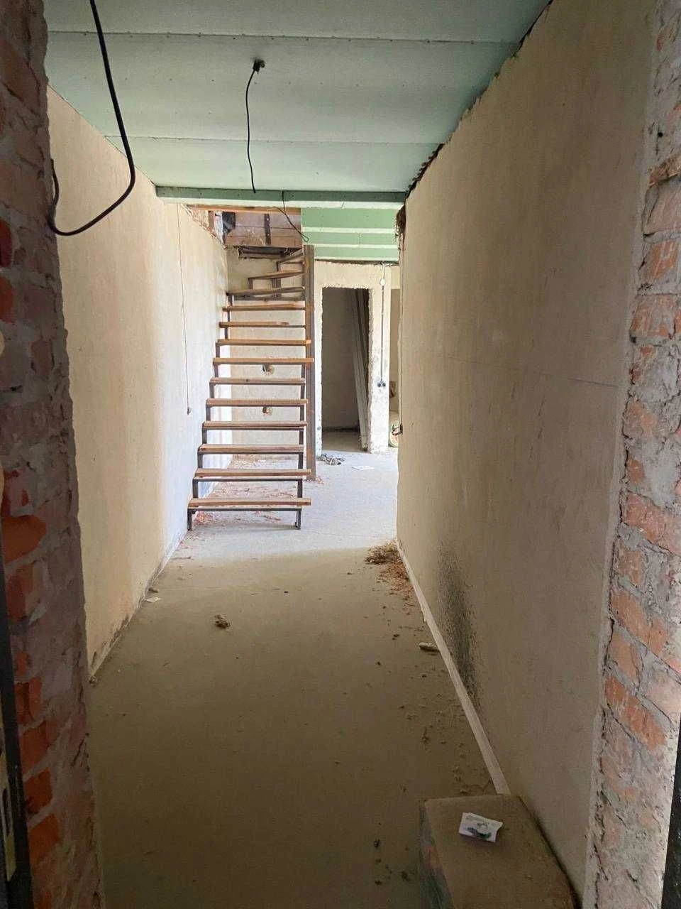 Продаж, обмін, 2 роки розтермінування, 3-ккім. квартири.