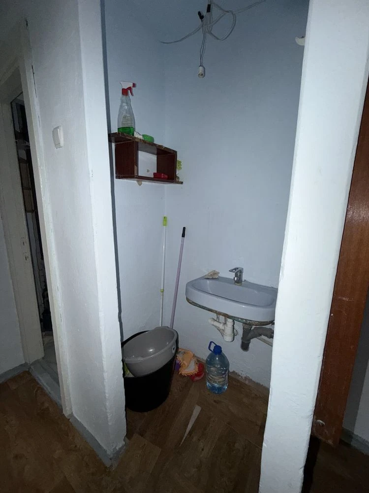 Продаж кімнати в колишньому гуртожитку
