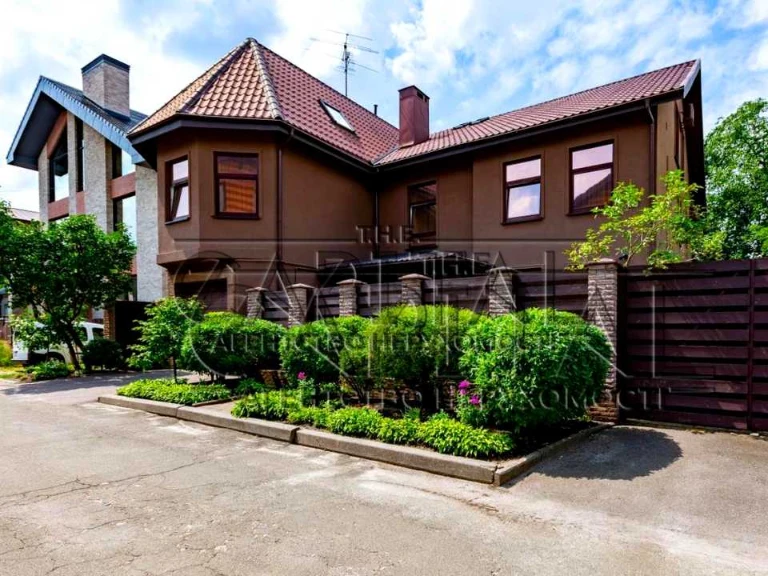 House. Ulitska Street, Kyiv