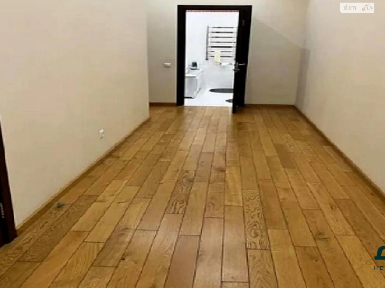 Продаж Квартира Середній Фонтан