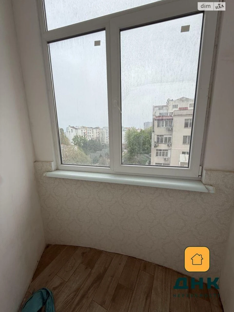 Продаж Квартира Середній Фонтан