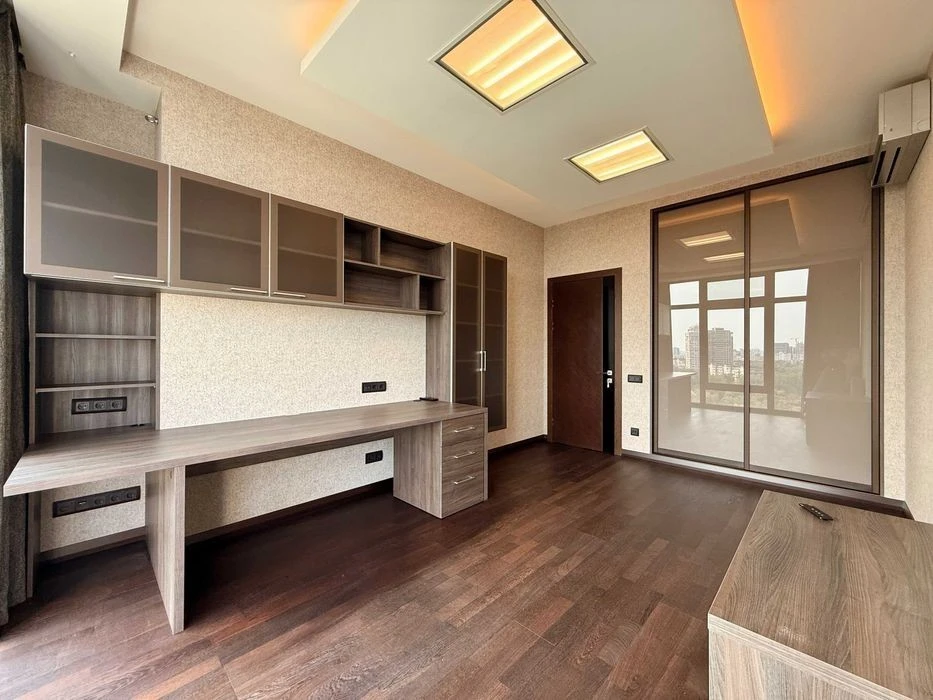 3-room apartment for sale (large kitchen-living room + 2 bathrooms)