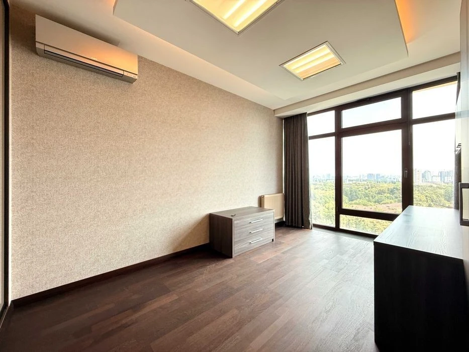 3-room apartment for sale (large kitchen-living room + 2 bathrooms)