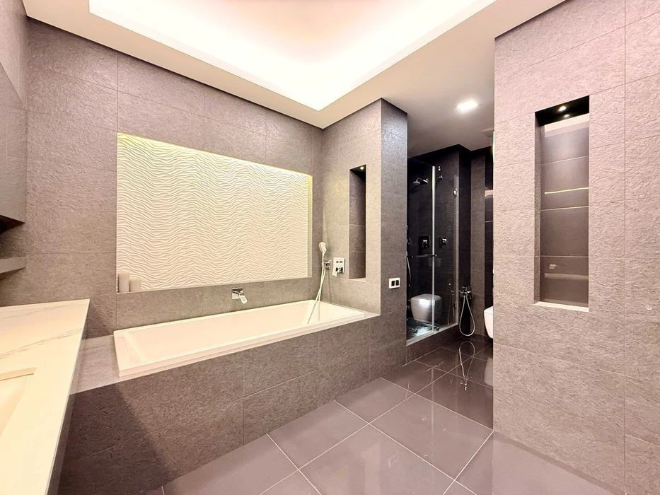3-room apartment for sale (large kitchen-living room + 2 bathrooms)