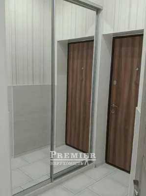 Квартира з меблями та ремонтом /35 м²/ на Боровського