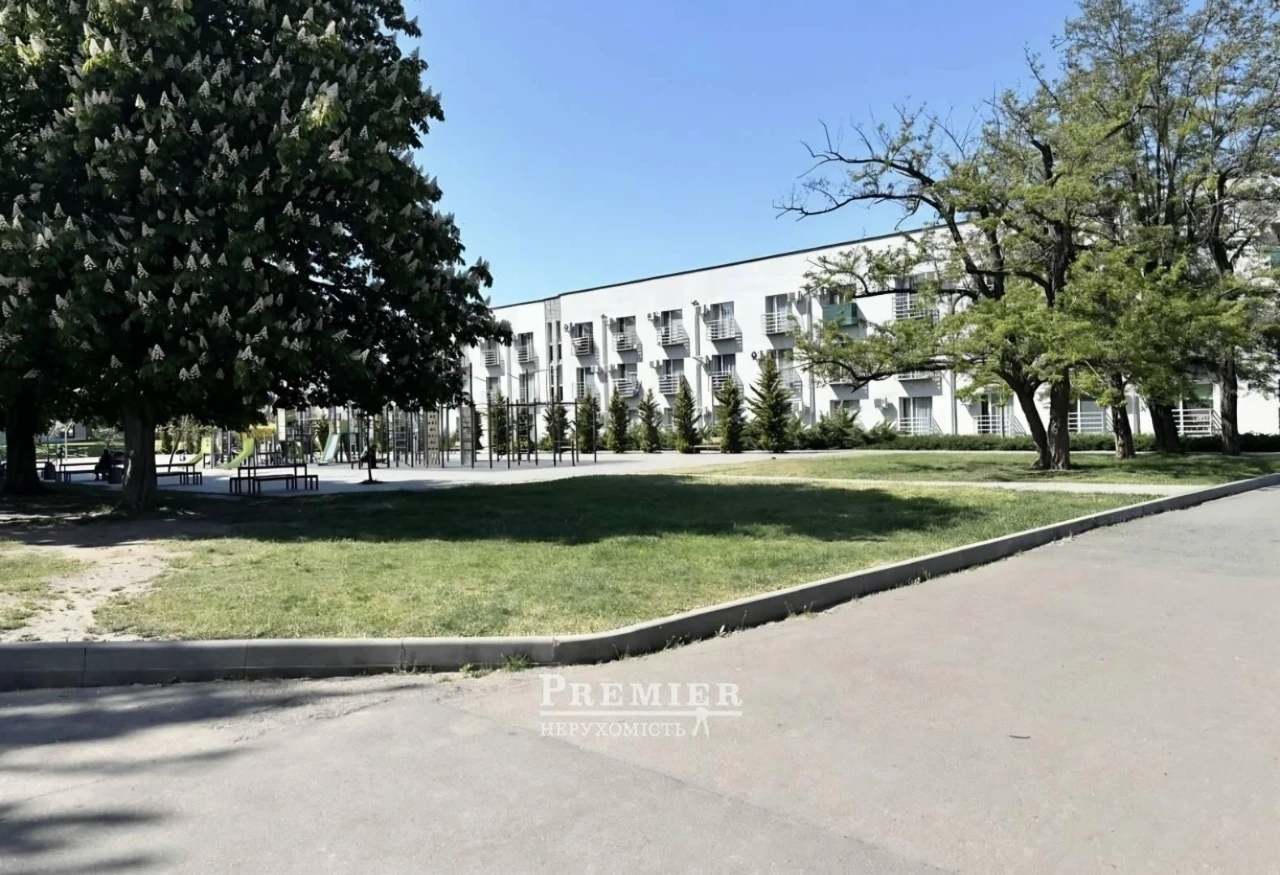 Квартира з меблями та ремонтом /35 м²/ на Боровського