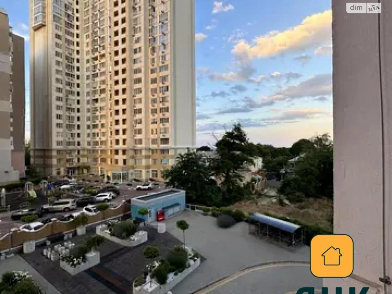 Apartment for Sale - Middle Fountain