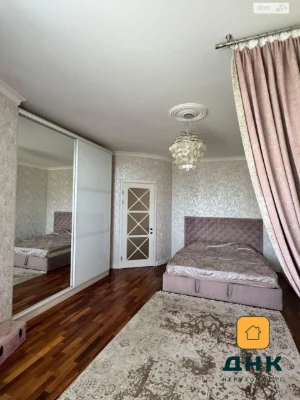 Продаж Квартира Середній Фонтан