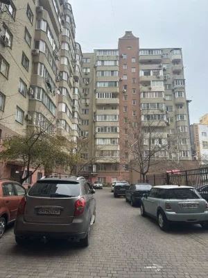 Продам двухкомнатную квартиру Дюковская! Право собственности! Это