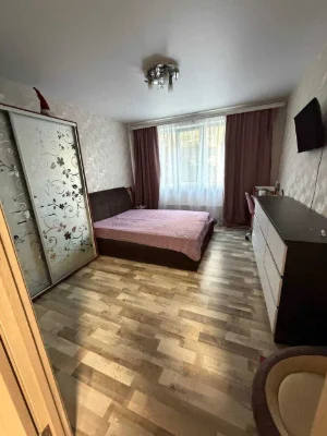 Продам 1-но кімнатну квартиру с ремонтом на Марсельській