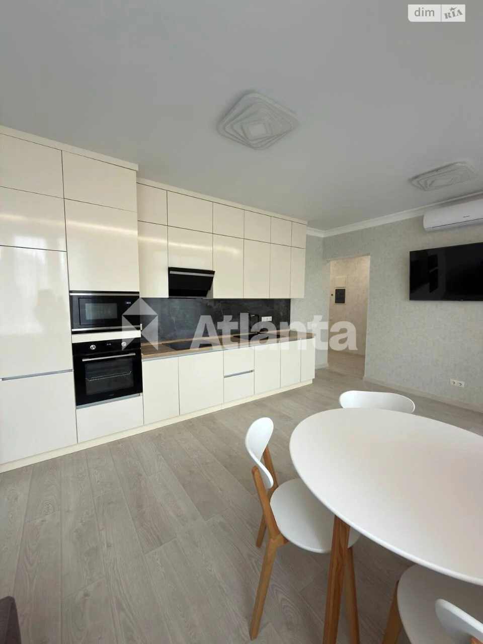 Apartment for Sale, Lesya Ukrainka Avenue