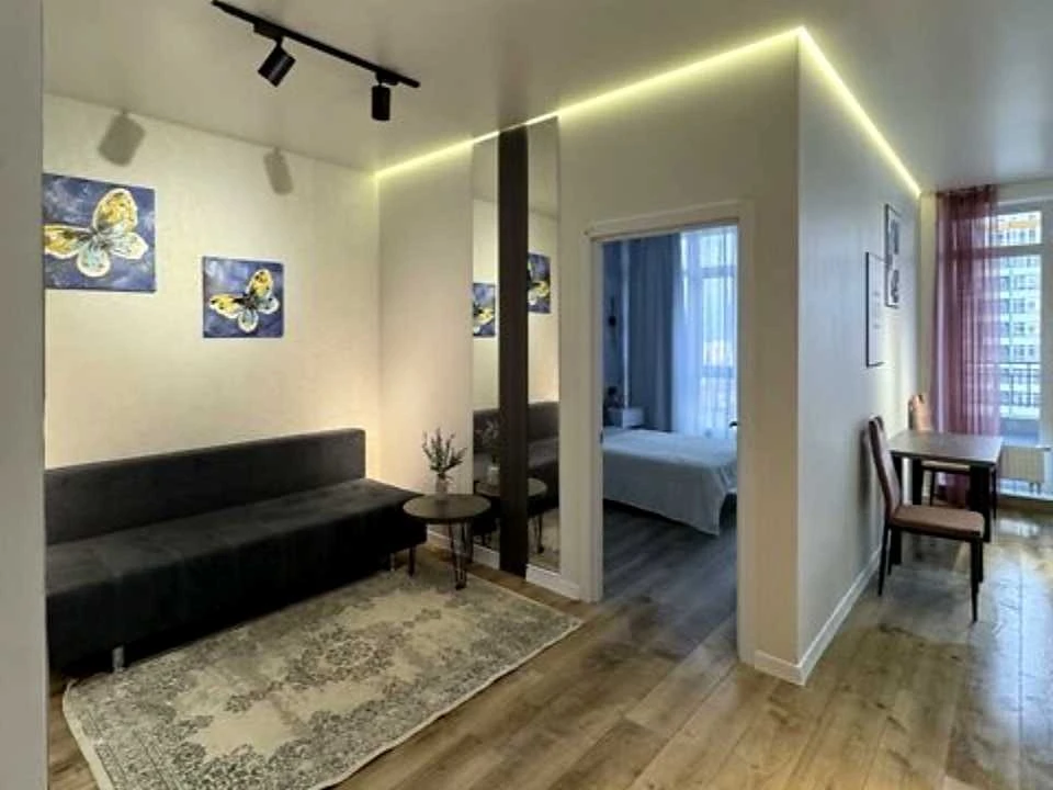 Apartment. Odessa, Lesya Ukrainka Street