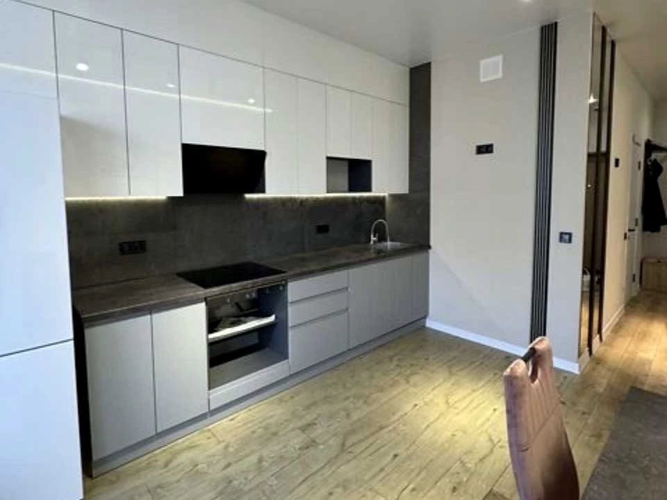 Apartment. Odessa, Lesya Ukrainka Street