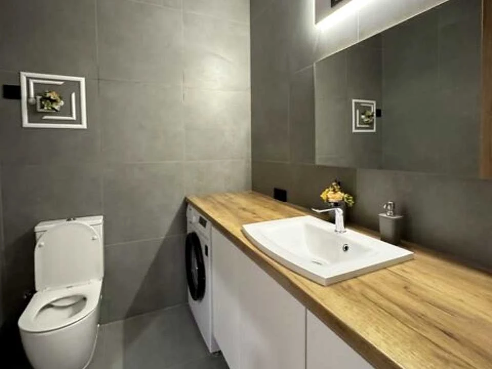 Apartment. Odessa, Lesya Ukrainka Street