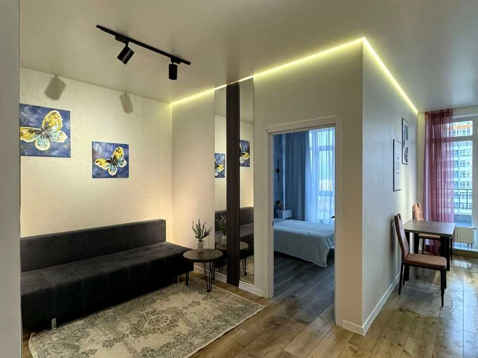Apartment. Odessa, Lesya Ukrainka Street